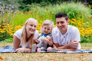 Familienfotos und Kinderfotos natürlich und lebendig in Dresden-26.jpg
