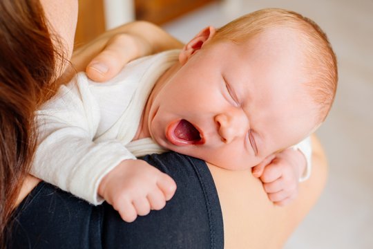 Newbornfotos Dresden Babyfotos im eigenen zu Hause-007.jpg