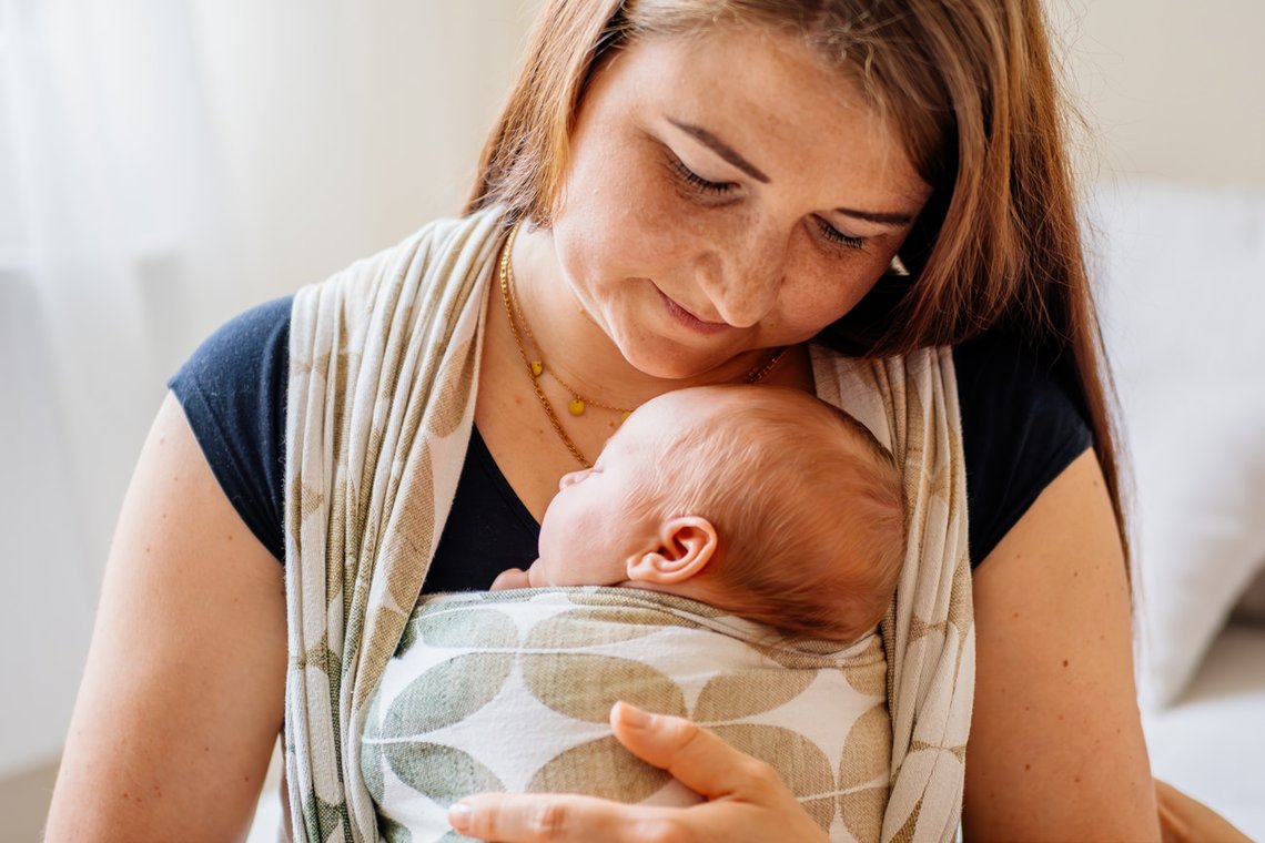 Newbornfotos Dresden Babyfotos im eigenen zu Hause-043.jpg