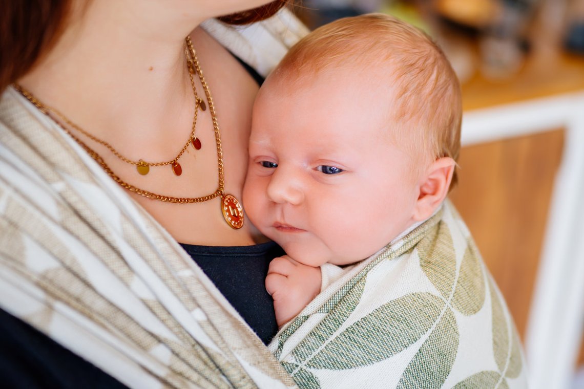 Newbornfotos Dresden Babyfotos im eigenen zu Hause-038.jpg