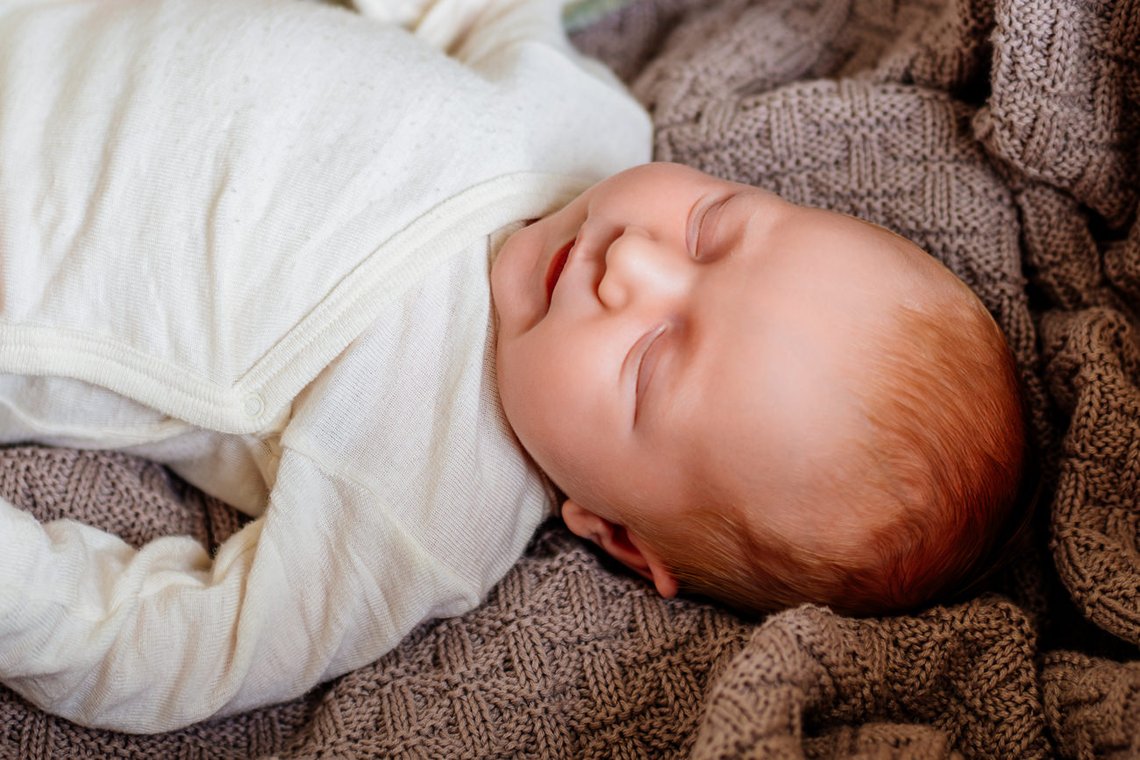 Newbornfotos Dresden Babyfotos im eigenen zu Hause-036.jpg