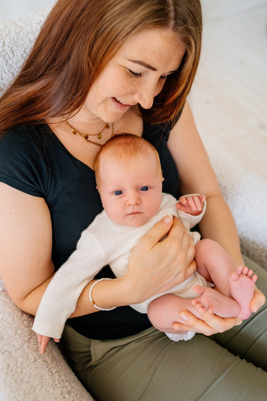 Newbornfotos Dresden Babyfotos im eigenen zu Hause-030.jpg