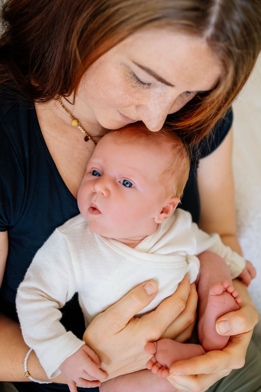 Newbornfotos Dresden Babyfotos im eigenen zu Hause-031.jpg