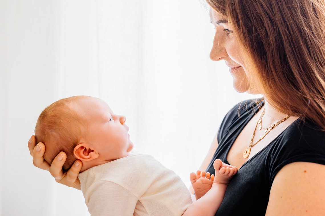 Newbornfotos Dresden Babyfotos im eigenen zu Hause-011.jpg