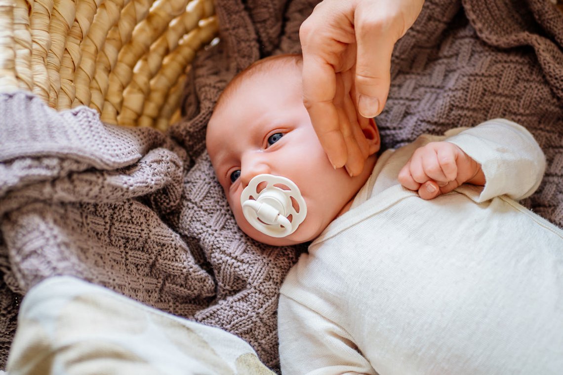 Newbornfotos Dresden Babyfotos im eigenen zu Hause-032.jpg