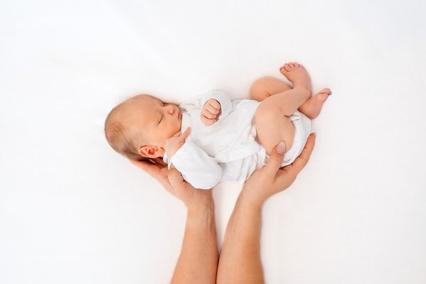 Newbornfotos im eigenen zu Hause Dresden